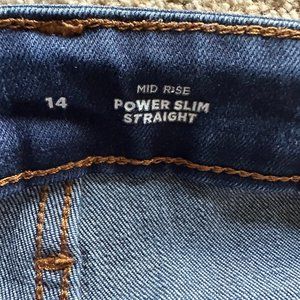 Mid-rise Power-Slim Straight Old Navy Blue Jeans Size 14.